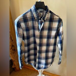 Men’s Medium AE plaid cotton bottom down